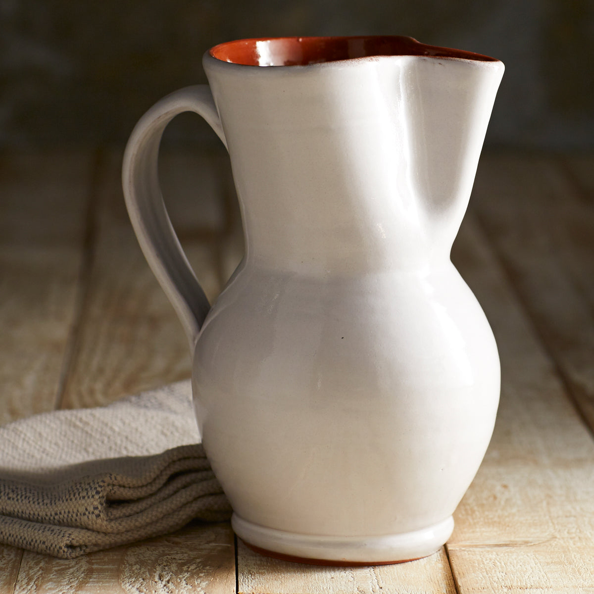 Cloud White Terra Cotta Sangría Pitcher