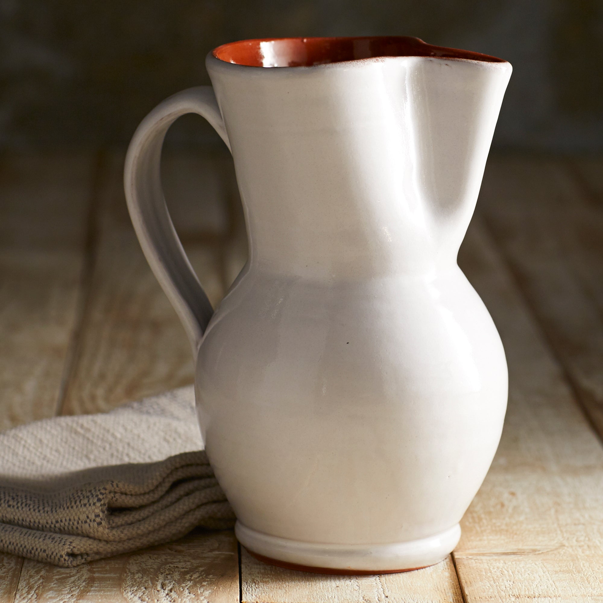 Cloud White Terra Cotta Sangría Pitcher