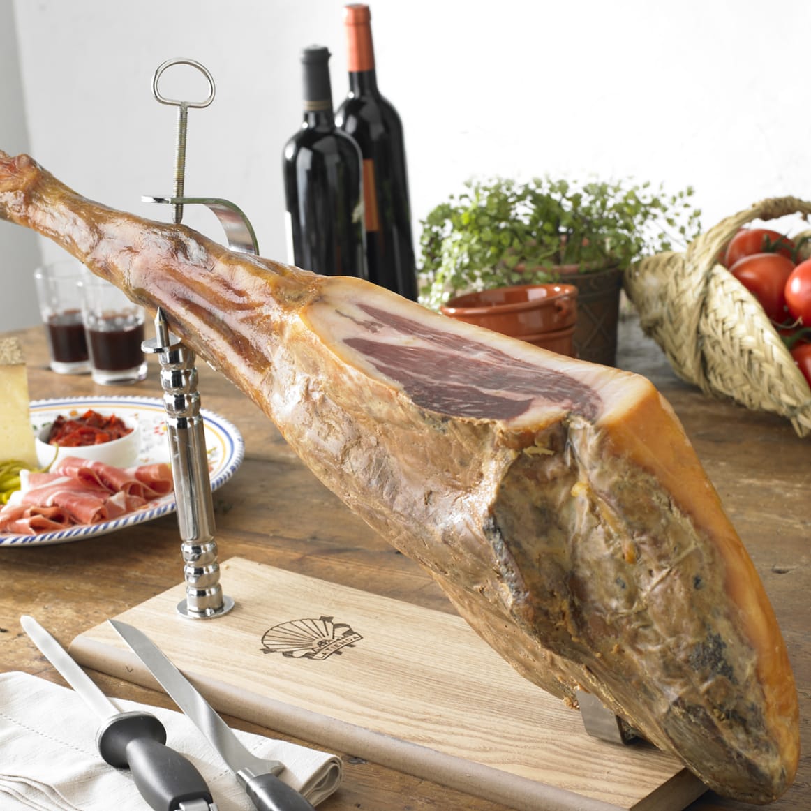 How to Choose a Spanish Jamón