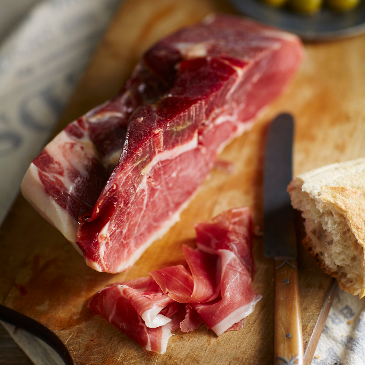 Jamón Serrano Boneless Center Piece by Peregrino (2 Pounds)