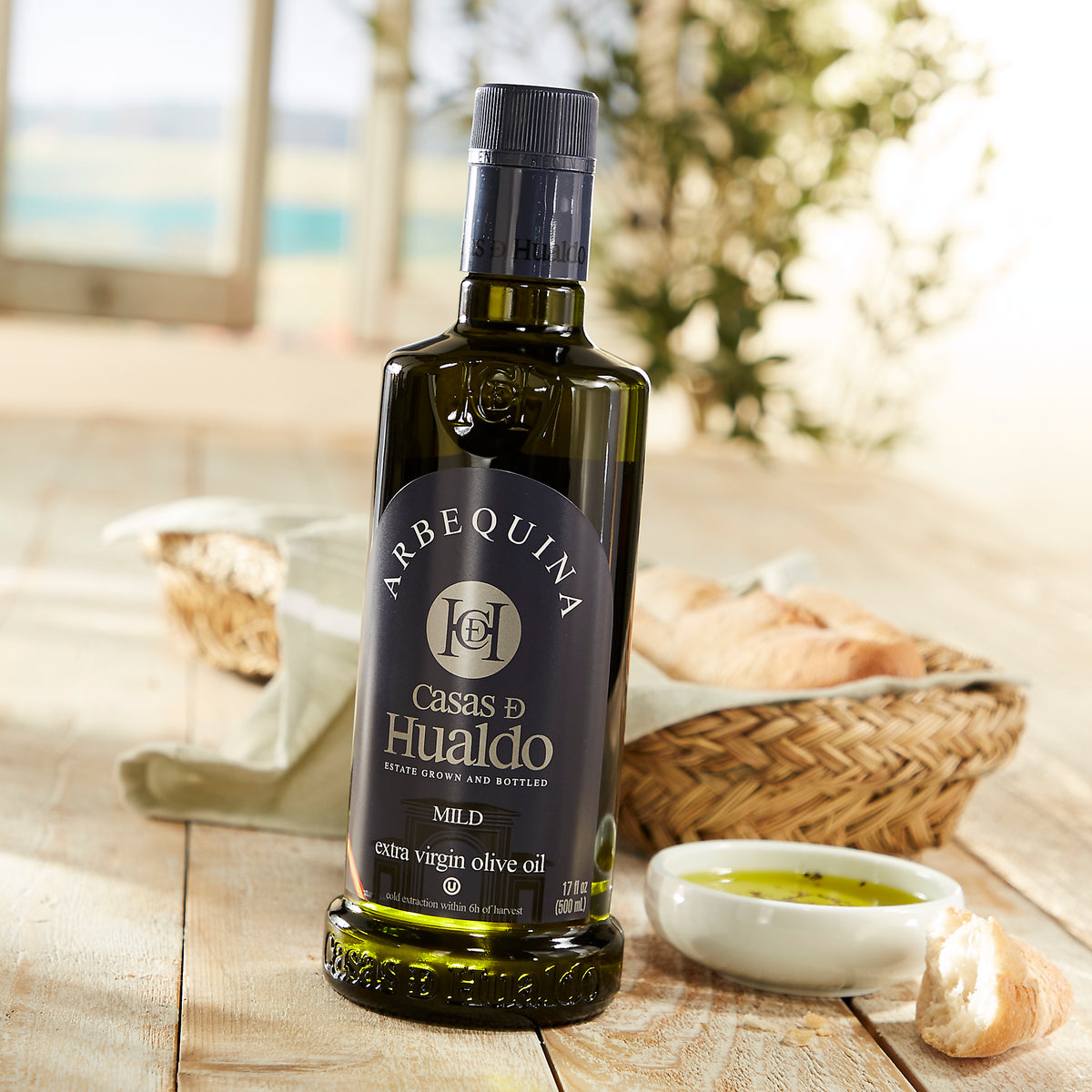 Arbequina Extra Virgin Olive Oil by Casas De Hualdo