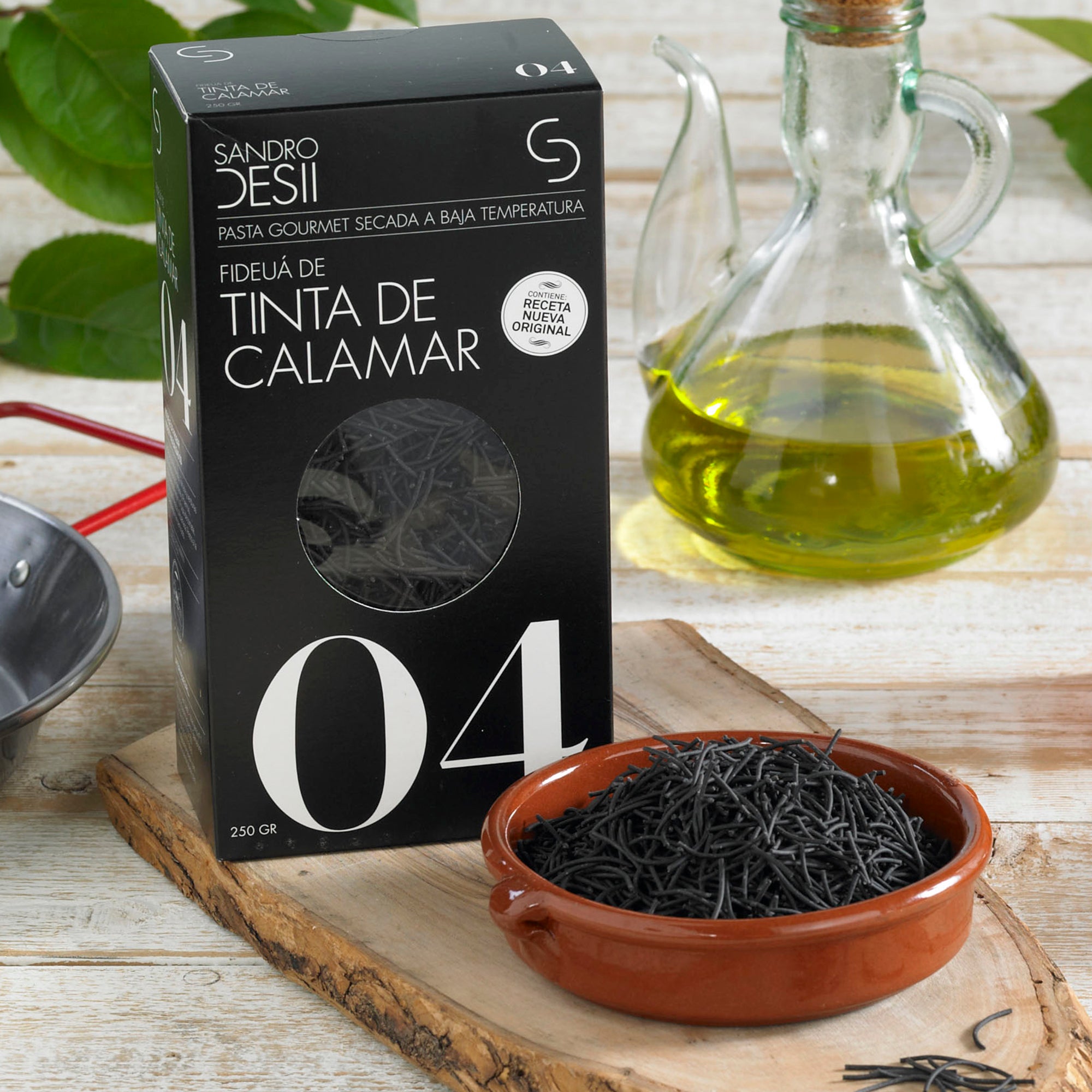 Fideuá de Tinta de Calamar - Black Fideo Pasta
