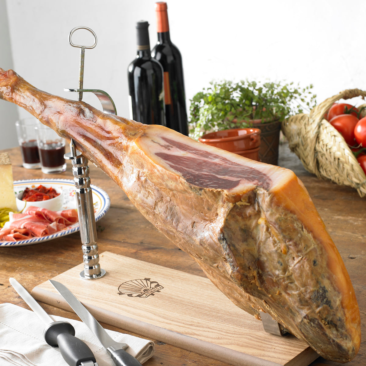 Bone-In Jamón Ibérico by Peregrino, Pasture Raised - FREE SHIPPING!