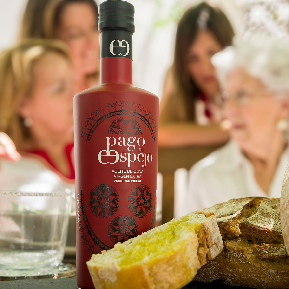 Pago de Espejo Picual Extra Virgin Olive Oil in Gift Package