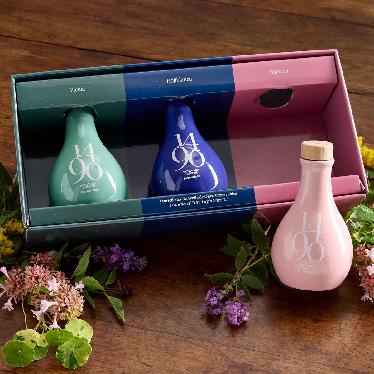 Gift Box of Jewel Bottles of Extra Virgin Olive Oil by 1490